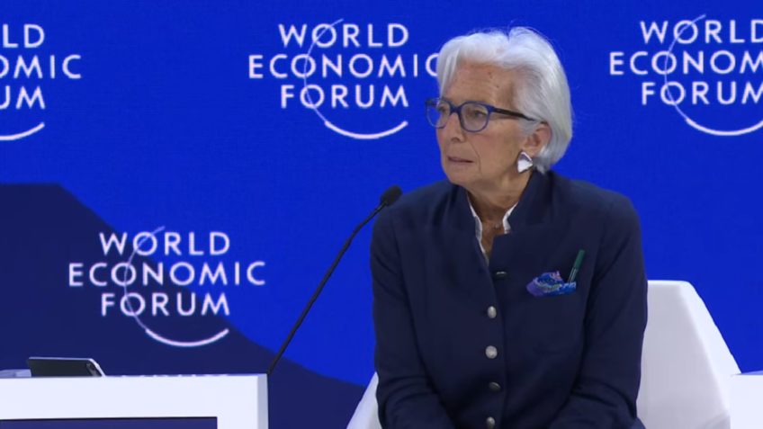 Em Davos, autoridades citam relevância de IA na economia, mas apontam riscos