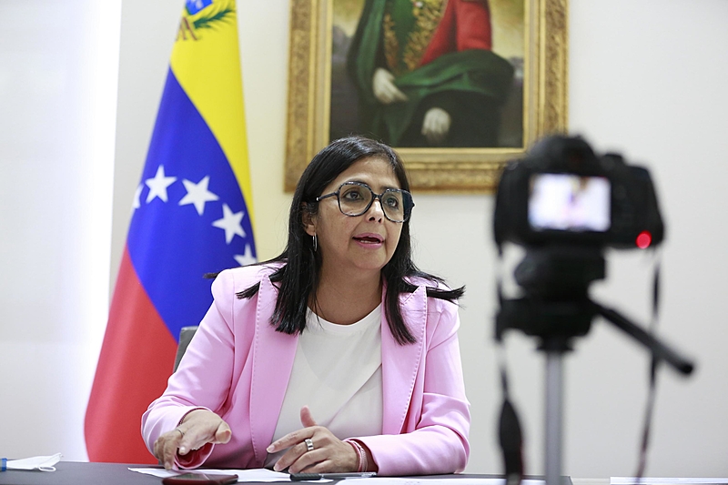 “Basta de ordens de Washington”, diz presidente interina da Venezuela