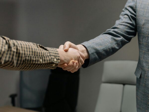Internacionalização dos negócios: o que brasileiros que buscam empreender no exterior precisam saber