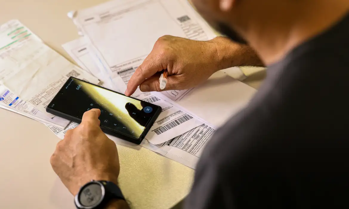 Selic no fim de 2026 passa de 12,25% para 12,13%, aponta Focus