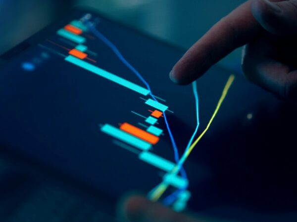 Investimentos institucionais em ações foram de R$ 1,7 trilhão em 2025