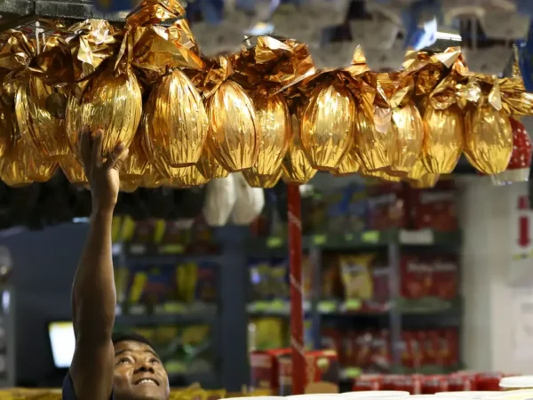 Varejo deve faturar recorde de R$ 3,57 bi em vendas para a Páscoa, diz CNC