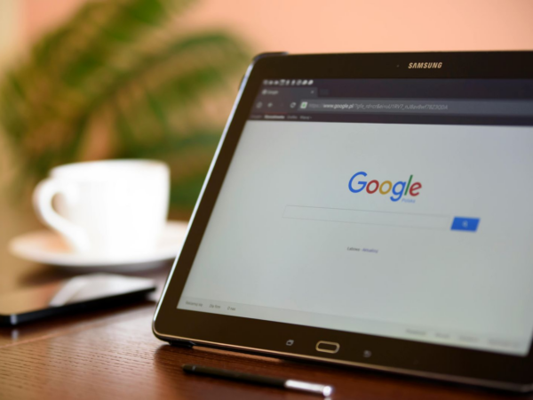 Google amplia iniciativas para impulsionar inteligência artificial no Brasil e apoiar startups e setor público