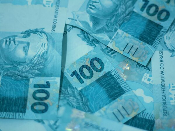 Anbima eleva previsão para IPCA em março de 0,28% para 0,30% e projeta 0,42% para abril