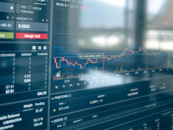 Bolsa sobe 1,4% em dia de redução nas tensões no Oriente Médio