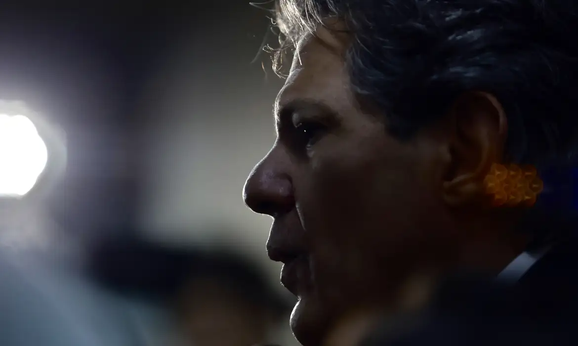 Conflito Oriente Médio não impactará redução dos juros, diz Haddad
