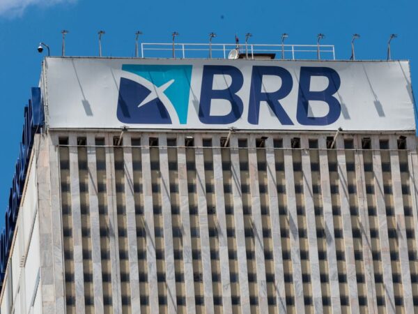 Itaú confirma acordo envolvendo ativos do BRB