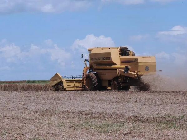 Guerra no Oriente Médio pressiona custos, logística e exportações do agronegócio brasileiro