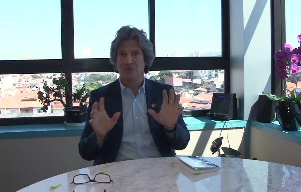 “Quando o mercado está em crise, as empresas começam a enxugar”, diz CEO sobre impactos na publicidade legal