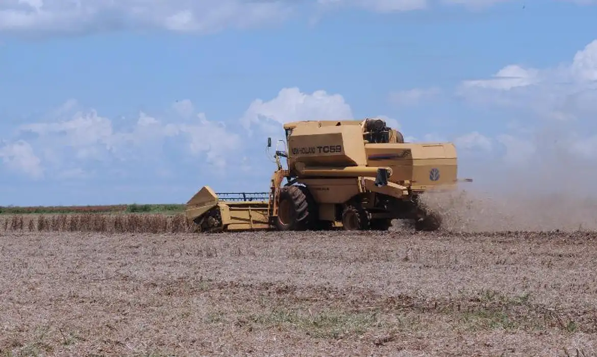 Alckmin anuncia R$ 10 bilhões para modernização de máquinas agrícolas