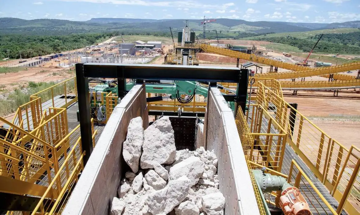 Terras raras, minerais estratégicos e críticos: entenda as diferenças