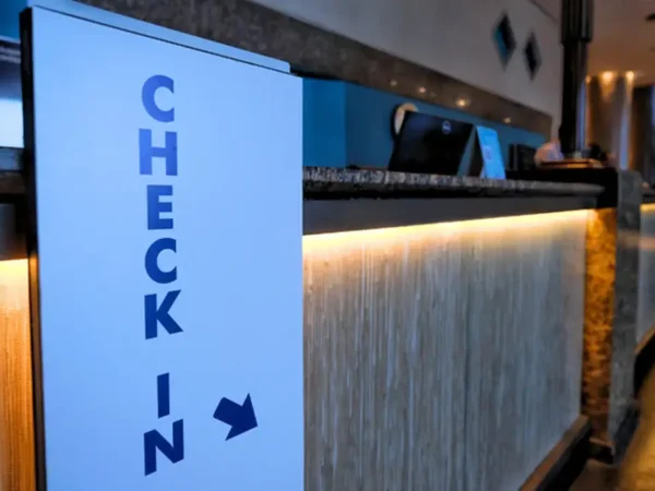 Com check-in digital, hóspede pode chegar a hotel com ficha preenchida