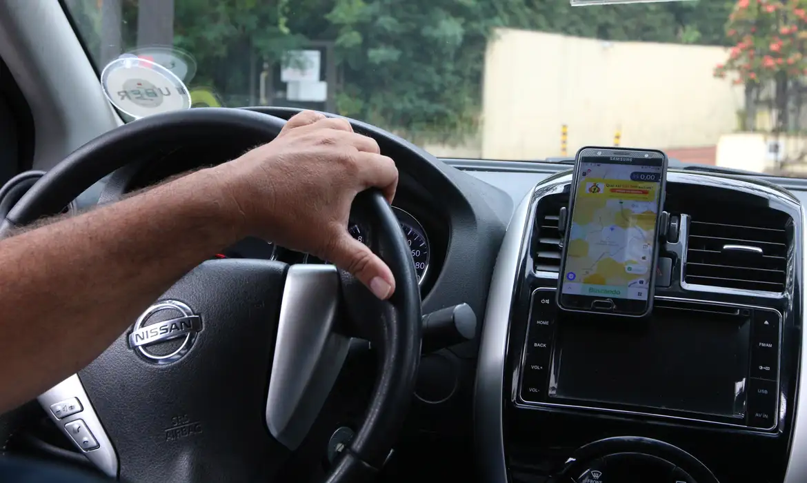 Move Brasil: CMN regulamenta linha de crédito de até R$ 30 bilhões para motoristas de aplicativo e taxistas