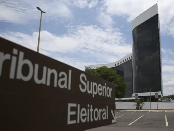 Nunes Marques diz conter a ‘mentira tecnicamente otimizada’ com IA será desafio para o TSE