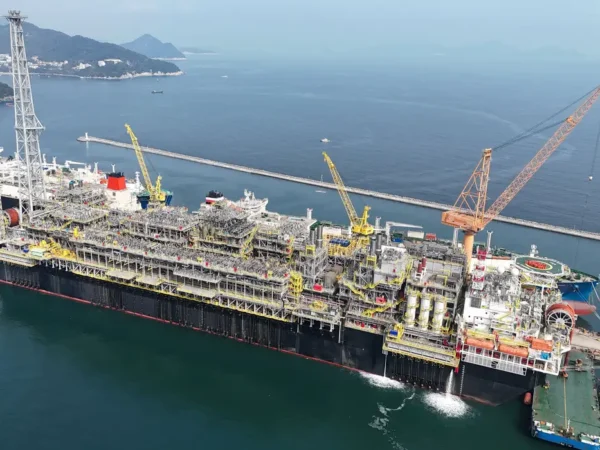 Petrobras inicia P-79 e reforça produção de petróleo e gás no país