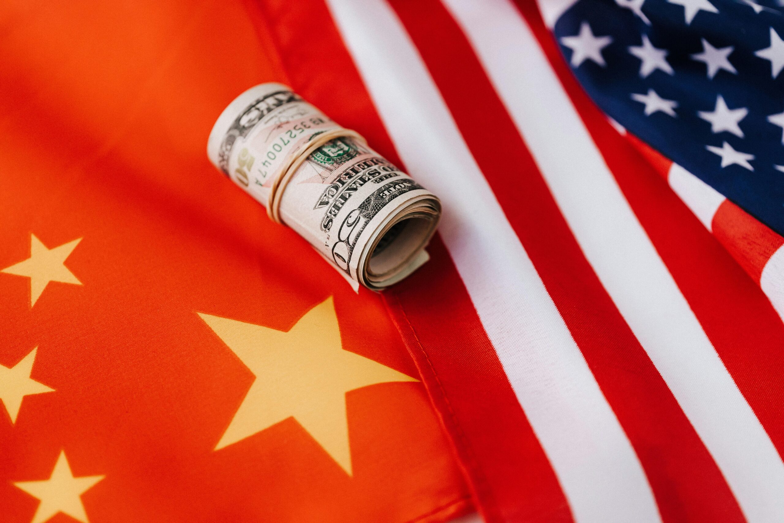 ONU prevê desaceleração do PIB dos EUA e da China para 2026 e 2027, em meio a choque energético