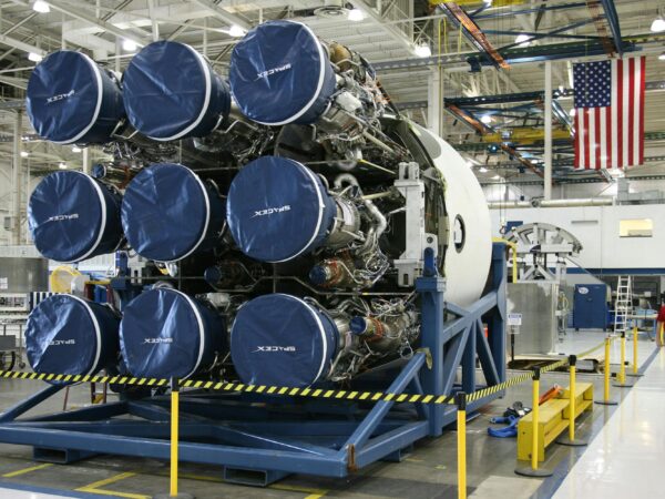 SpaceX restringe compra de ações a investidores profissionais brasileiros com conta no exterior