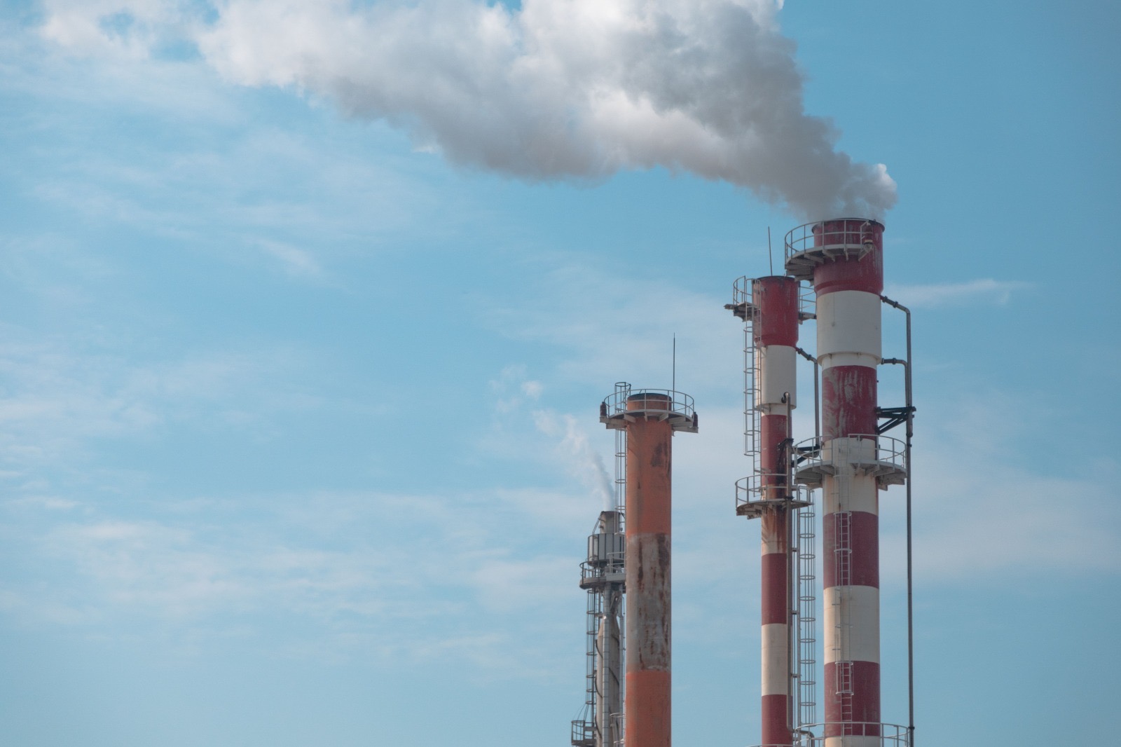 Empresas ampliam investimentos para reduzir superpoluentes e acelerar metas climáticas