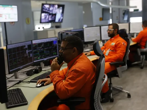 Com emprego aquecido, subutilização é a menor da história; entenda