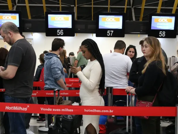 Passagens aéreas nacionais encarecem 11,2% em maio, mesmo com medidas para frear alta de preços