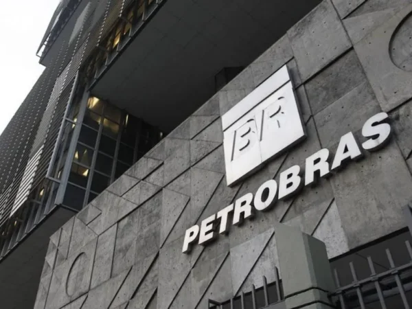 Petrobras fecha acordo para exploração de petróleo no Golfo do México