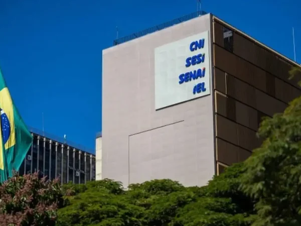 CNI mantém projeção de alta de 2% do PIB para este ano