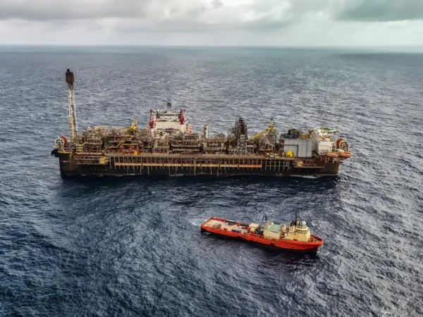 Produção de petróleo e gás no Brasil cresce 14% no 2º trimestre