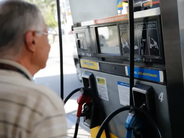 Etanol é mais competitivo do que a gasolina em 10 Estados e no DF