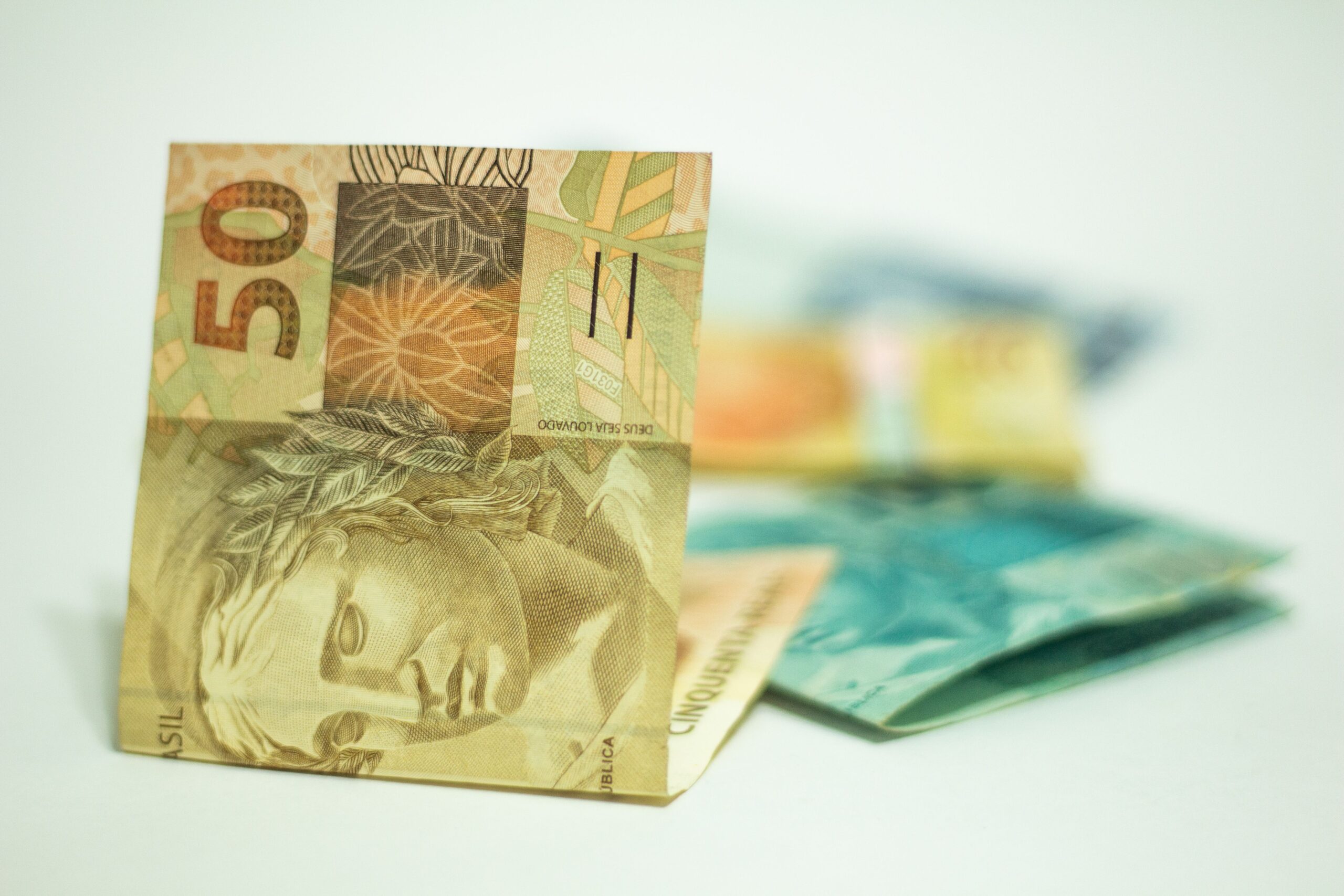 Prévia da inflação oficial fica em 0,06% em julho, diz IBGE