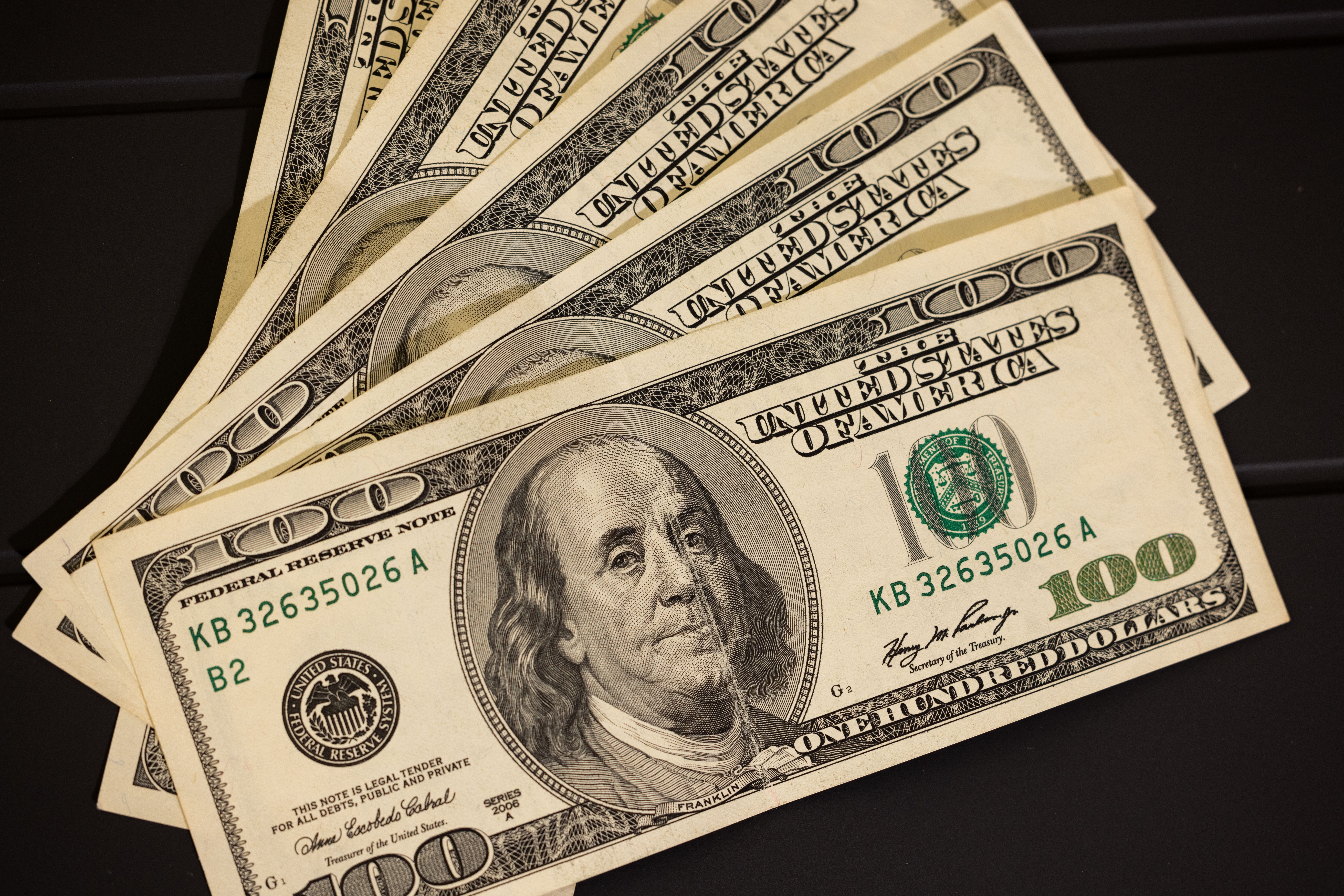 Dólar no fim de 2026 segue em R$ 5,20 pela quinta semana seguida, projeta Focus