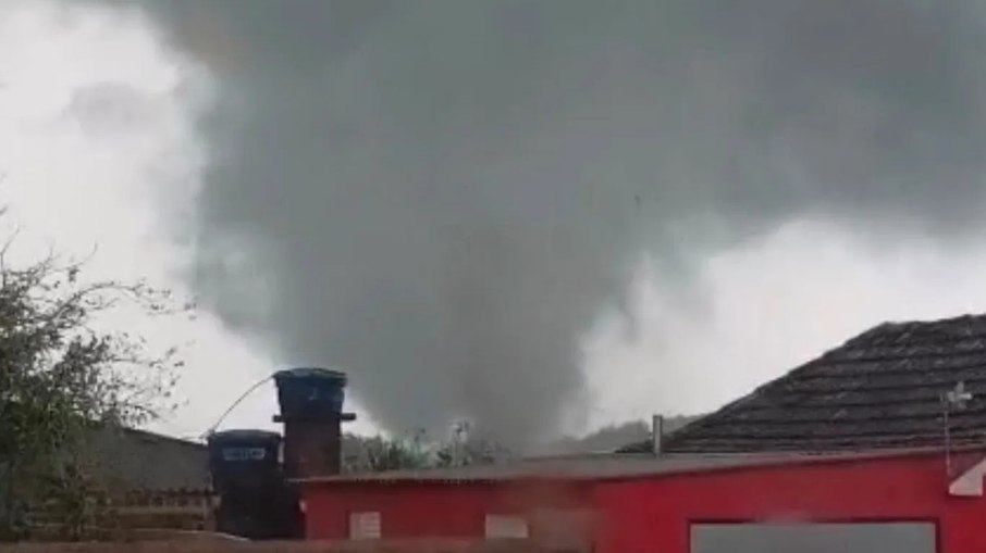 Ciclone bomba continua no Sul e Sudeste do país;  Rio e São Paulo estão em alerta