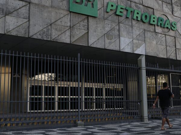 Petrobras negocia exploração em Gana para ampliar presença na África
