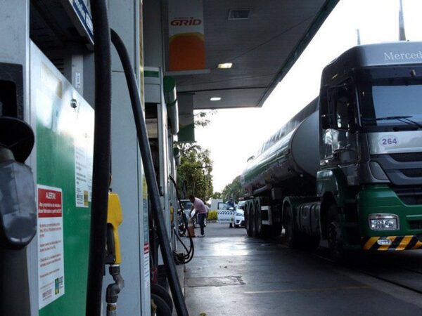 Petrobras aumenta diesel, mas subsídio mantém valor final; entenda