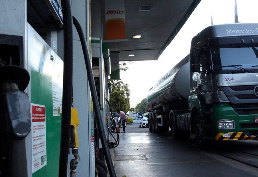 Petrobras aumenta diesel, mas subsídio mantém valor final; entenda