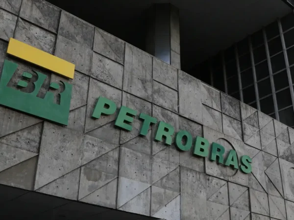 Petrobras vai buscar petróleo na margem equatorial da Costa do Marfim