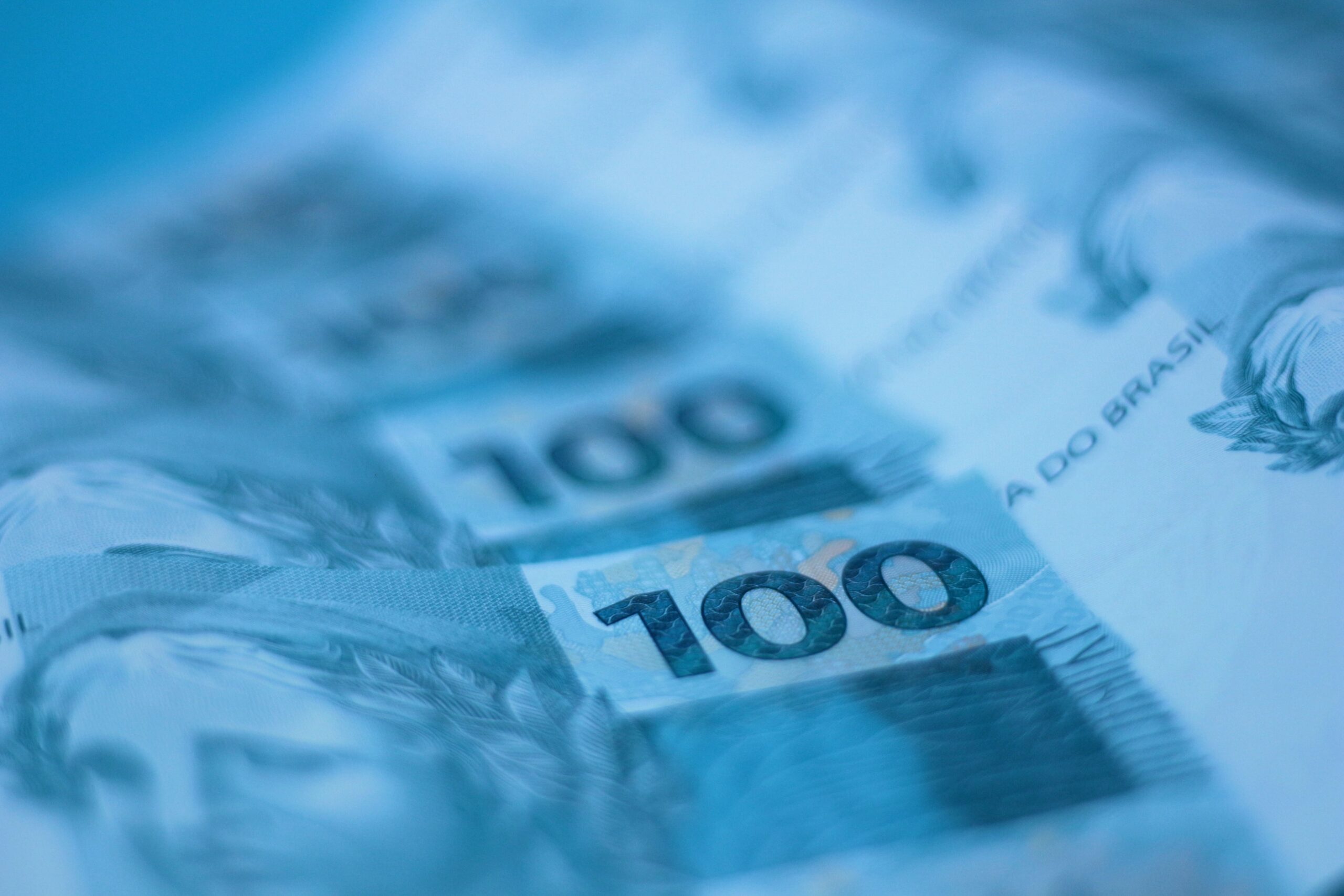 Banco Central projeta PIB de 1,8% em 2026 enquanto governo faz previsão de 2,3% para 2027