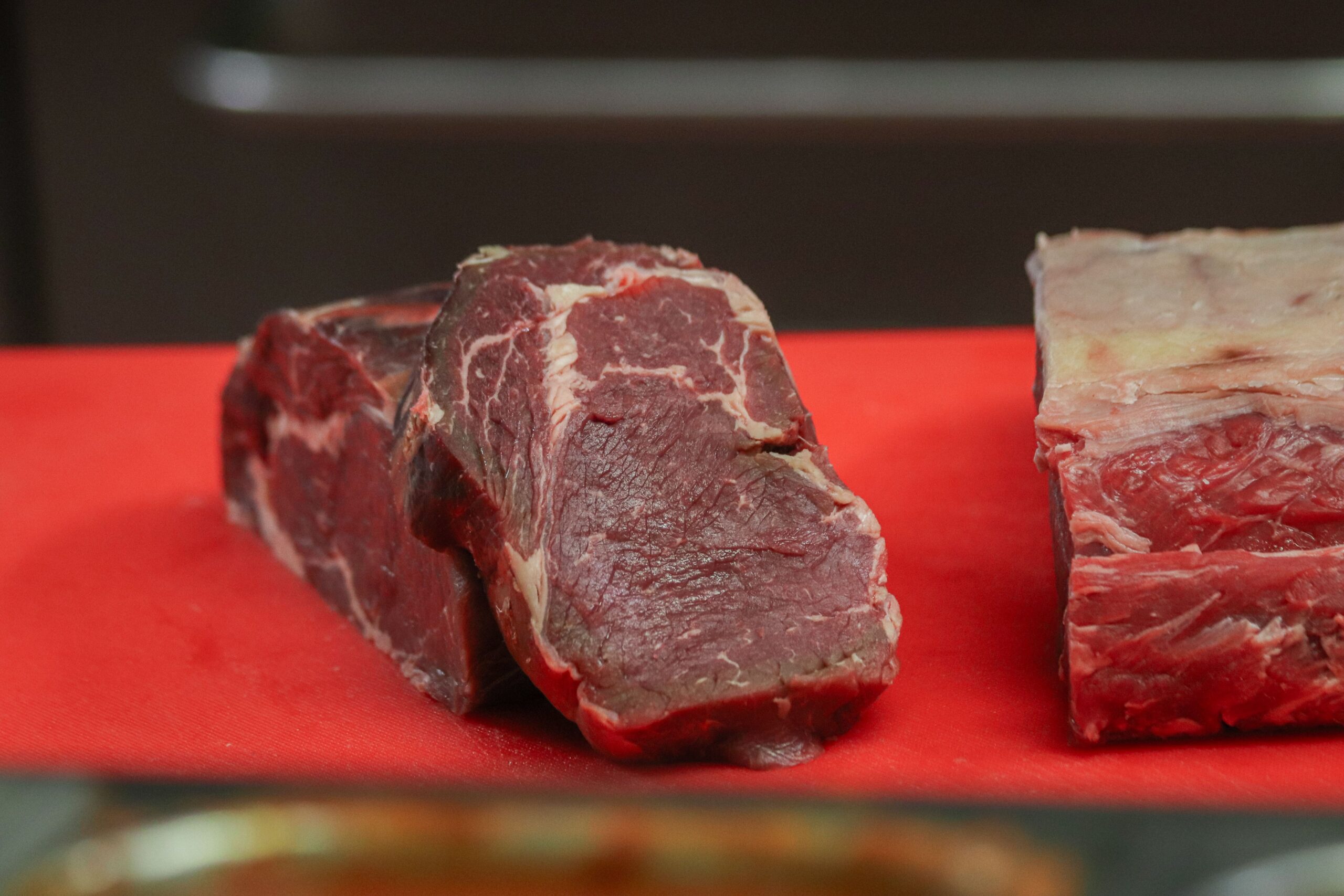 União Europeia suspende importações de produtos animais do Brasil e afeta fluxo do agronegócio