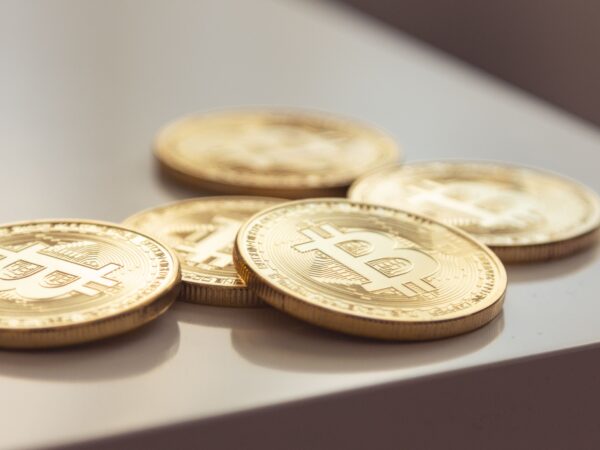 BC amplia controle sobre criptomoedas e mira carteiras próprias