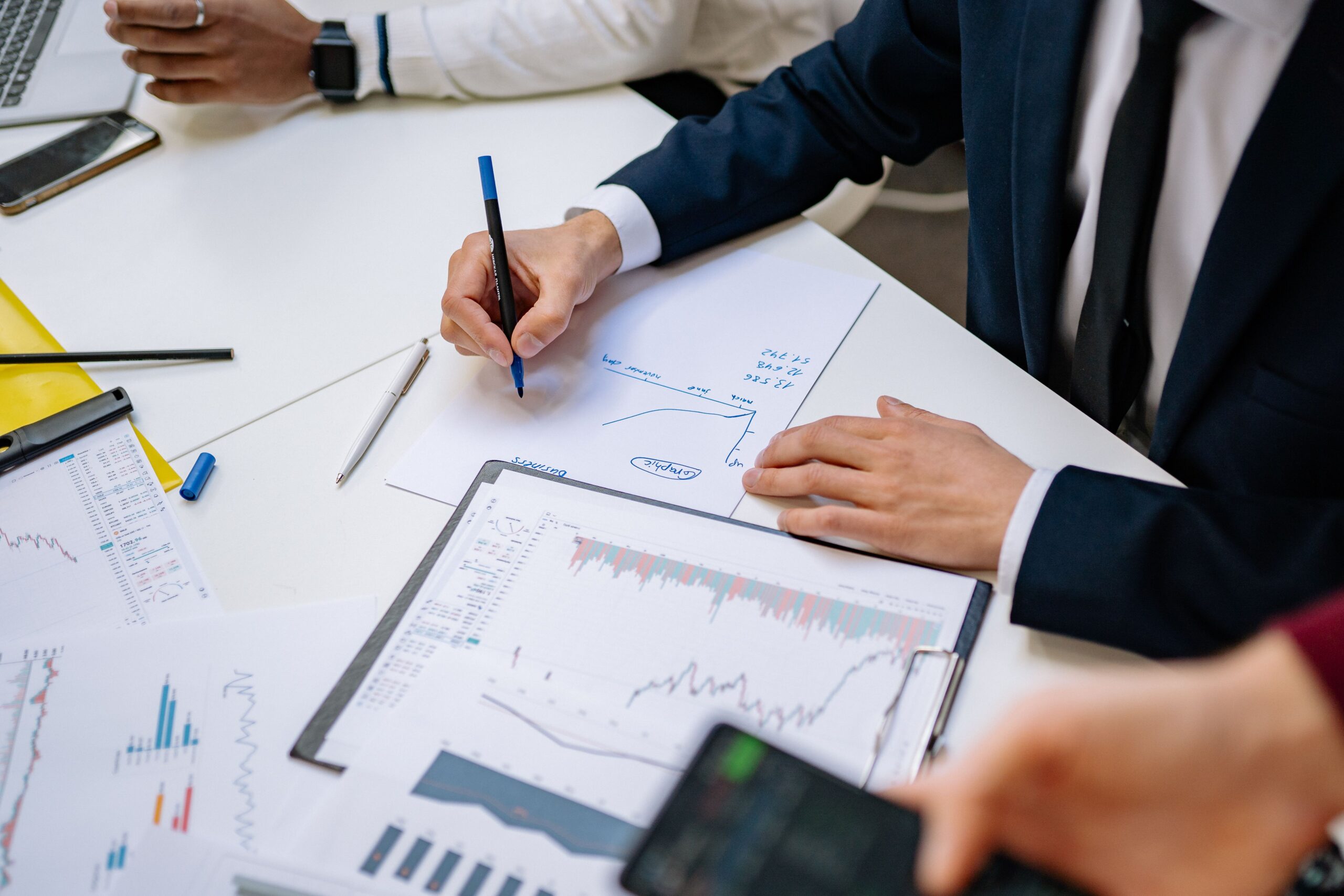 Mercado reduz projeção da Selic para 13,50%
