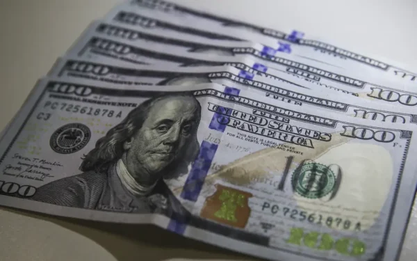 Dólar volta a R$ 5 com ambiente externo e ajuste pós-eleitoral